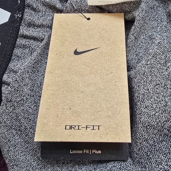 Nike Women's Attack DRI-FIT Mid-Rise Shorts 5 in - Grey / White - NWT - Picture 8 of 8